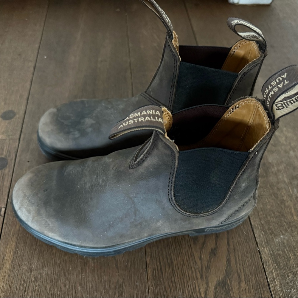 Blundstone Classic 550 Chelsea Boots Size 8